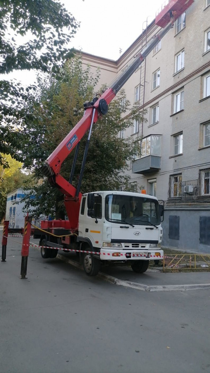 Монтаж фасада дома на АГП в Саратове недорого